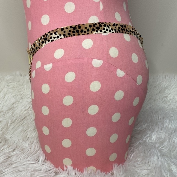 Vintage Y2K Victoria’s Secret Cottagecore leopard print ruffle trim thong - Picture 2 of 5